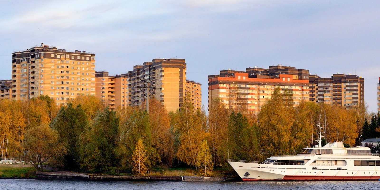 Квартира на водохранилище. Город Долгопрудный московские Водники. Набережная Клязьминского водохранилища в Долгопрудном. Долгопрудный Клязьминское водохранилище ул набережная 24. Панорама Долгопрудного Водники.